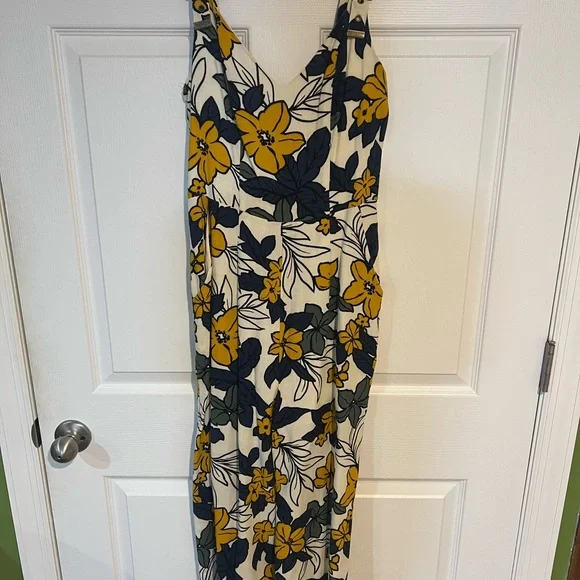 Floral Print Jumpsuit in Blue and Yellow - Picture 3 of 4